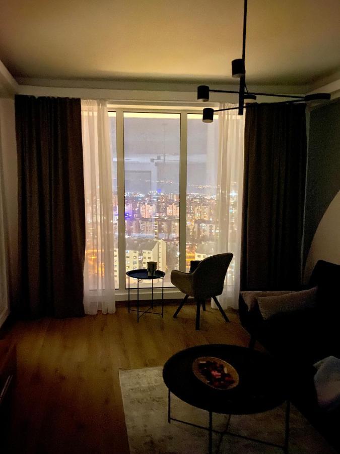 Sky Side Luxury Condo สโกเปีย ภายนอก รูปภาพ